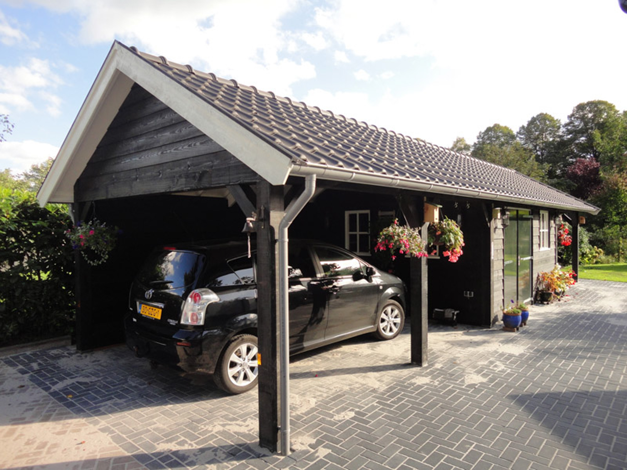 carport met kapschuur