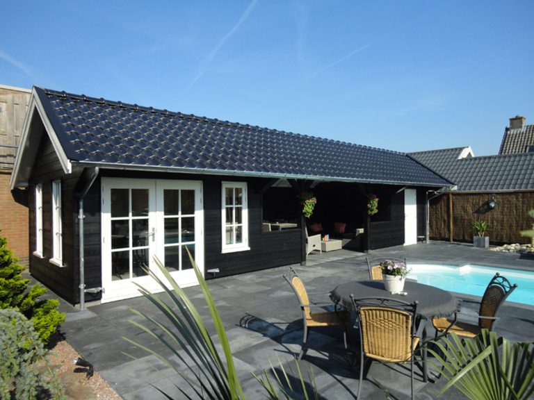 Prefab poolhouse kopen en monteren? Geldersche Houtbouw!