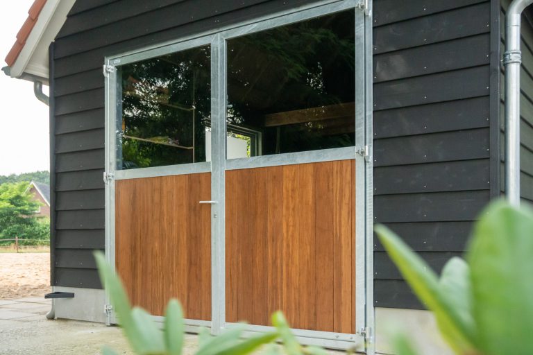 Houten schapenstal kopen en monteren bij Geldersche Houtbouw