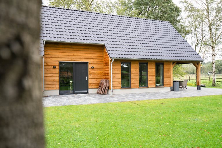 2. Aanbouw bij woongedeelte betrekken