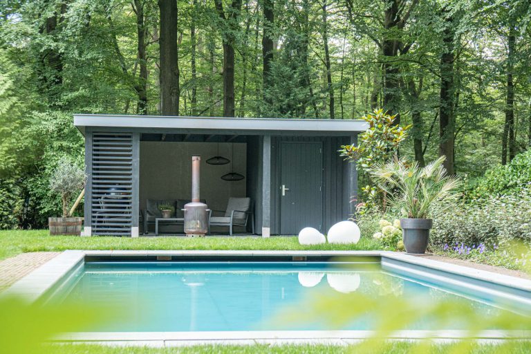 Houten poolhouse