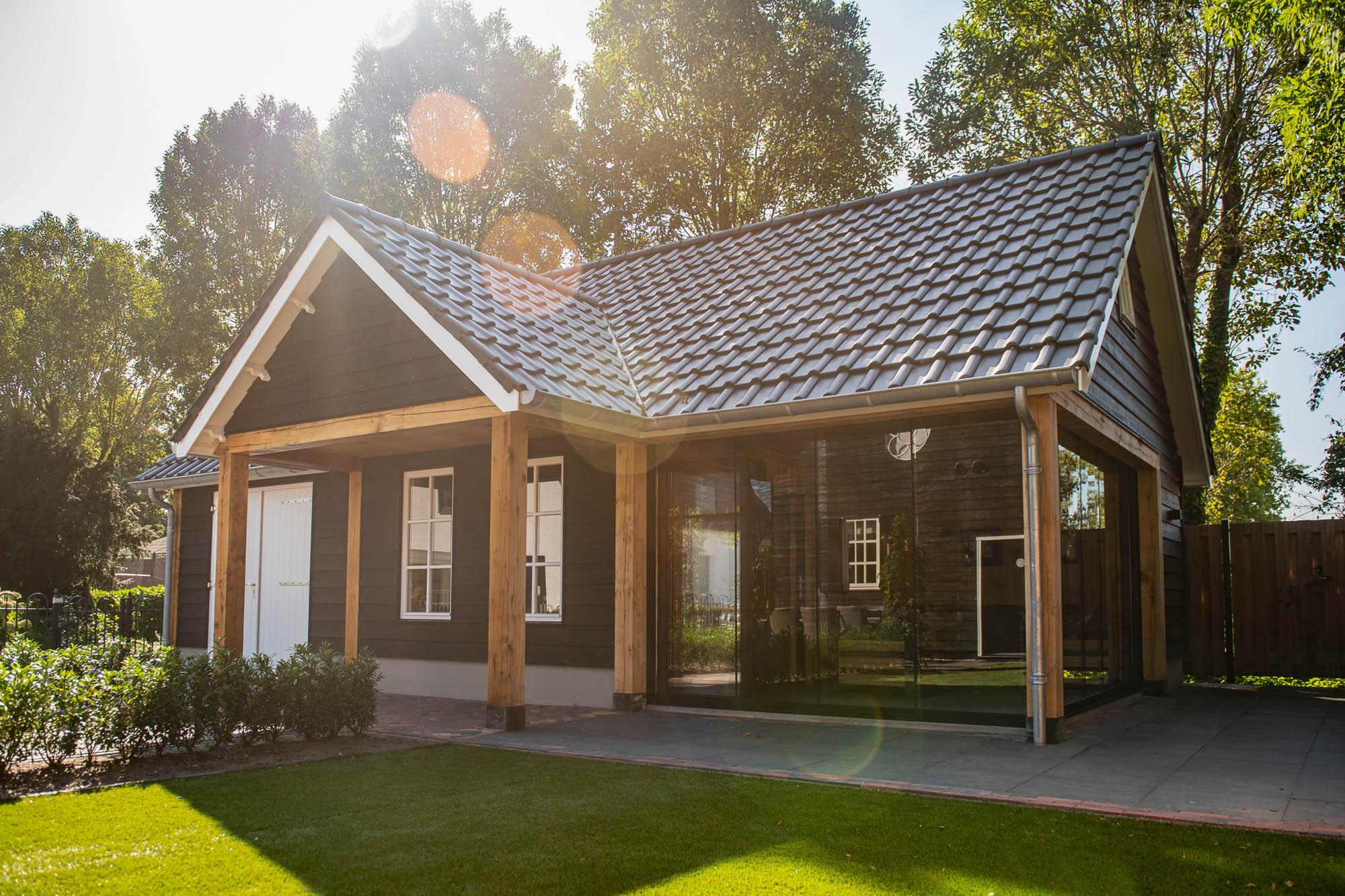 afbeeldingEiken bijgebouw