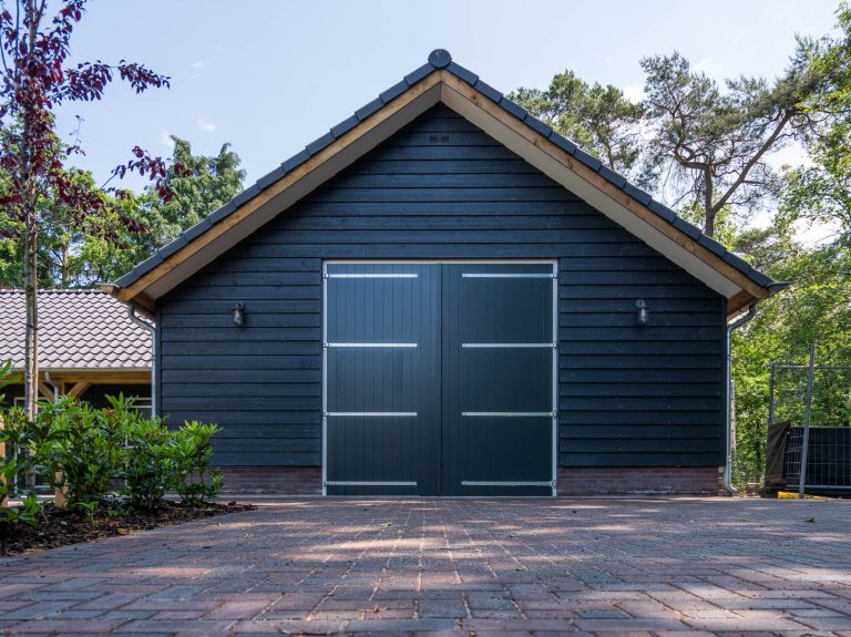 Grote houten schuur kopen bij Geldersche Houtbouw