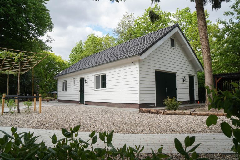 Geef een kleur aan uw tuin met een tuinkamer