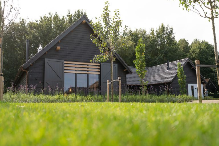 Landelijke schuur van hout