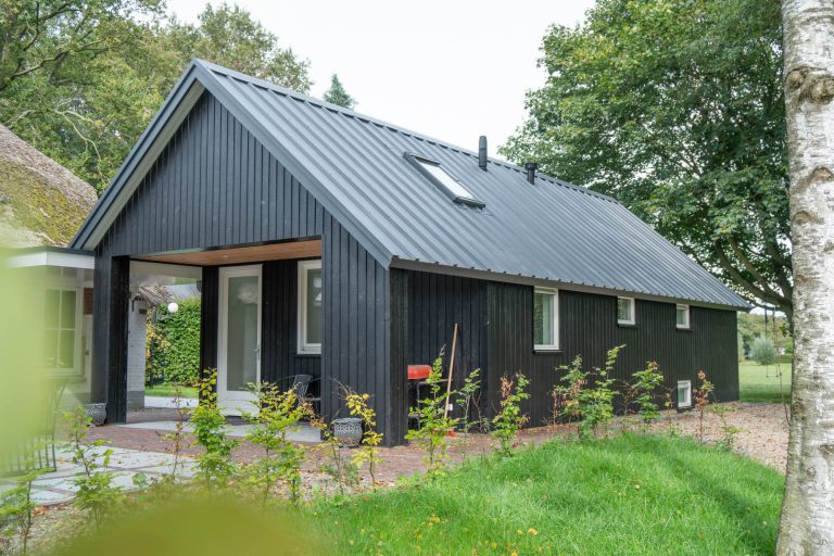 Eiken, vuren of douglas prefab bijgebouw kopen?