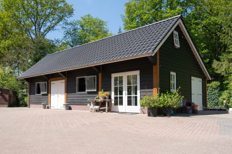 Schapenstal hout, in uw favoriete kleur