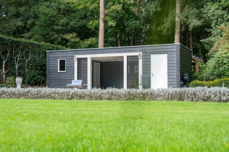 Houten poolhouse