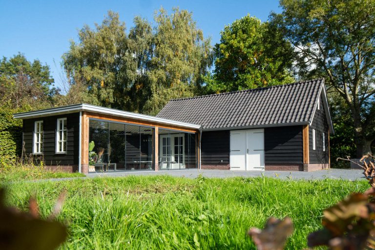 Houten tuinkamer