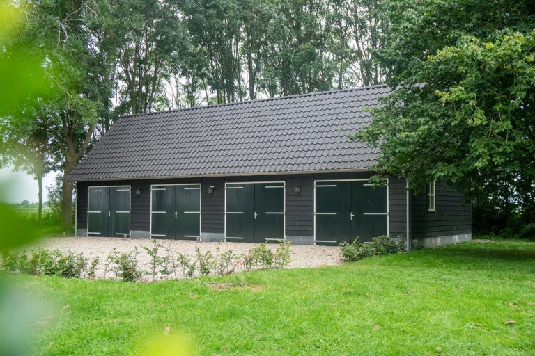 Veldschuur van hout in uw favoriete kleur