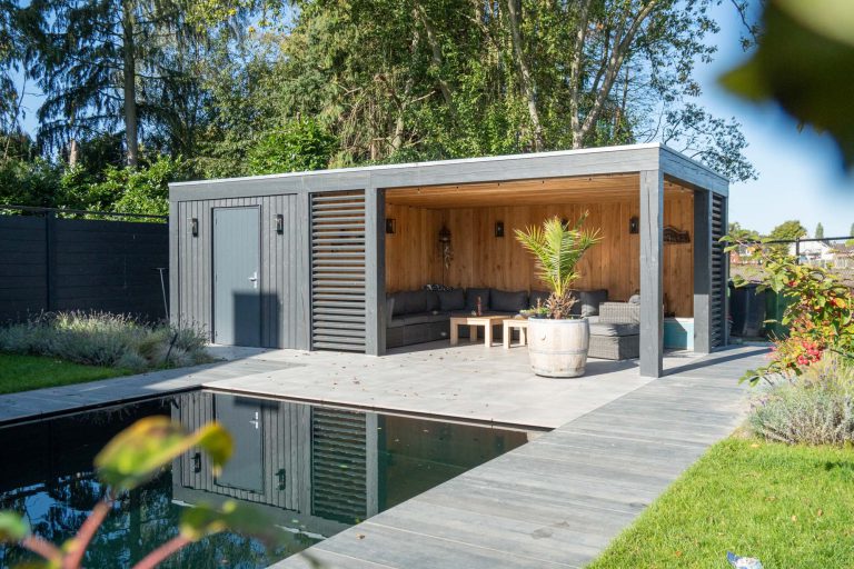 Houten poolhouse