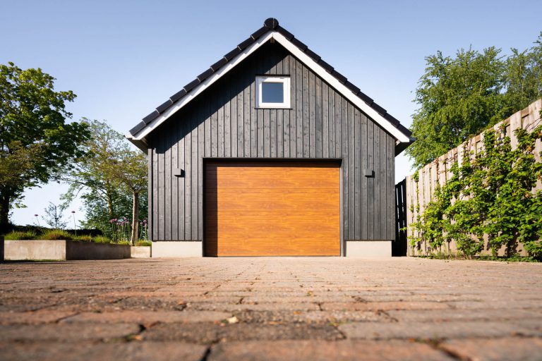 Prefab garage op maat? Bezoek onze showroom!