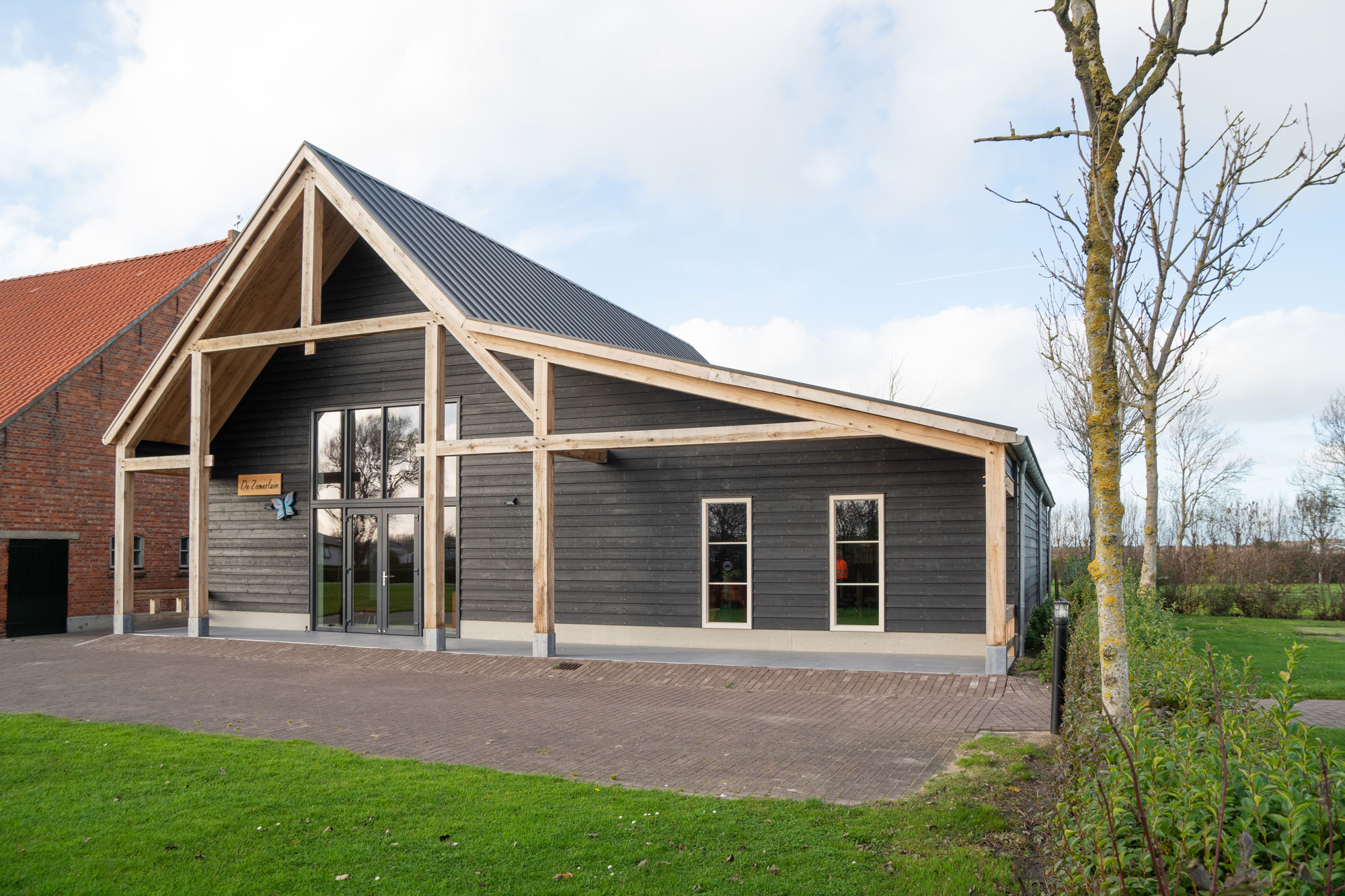 afbeeldingSanitair gebouw