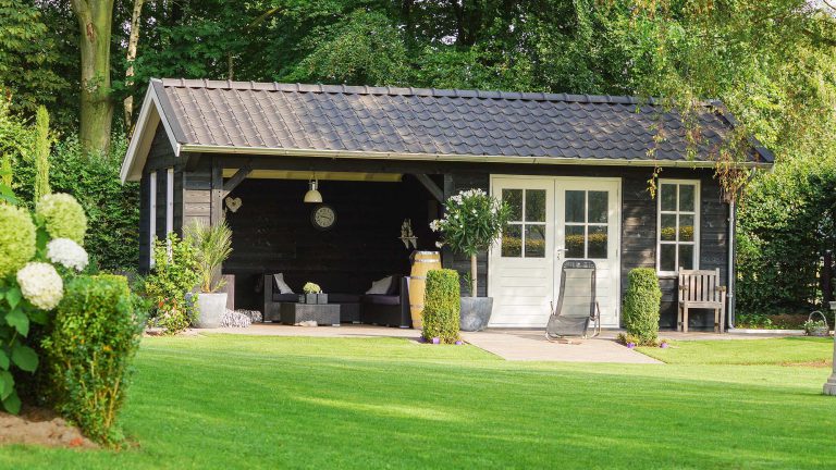 Luxe houten tuinhuis