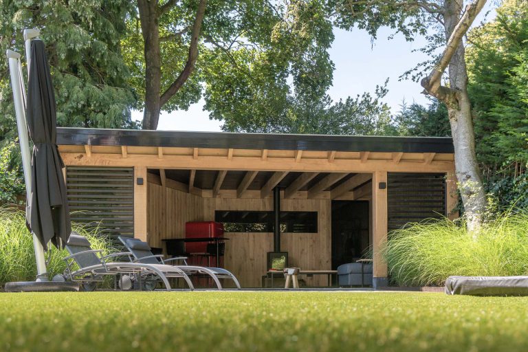 Altijd ontspannen in een luxe tuinhuis