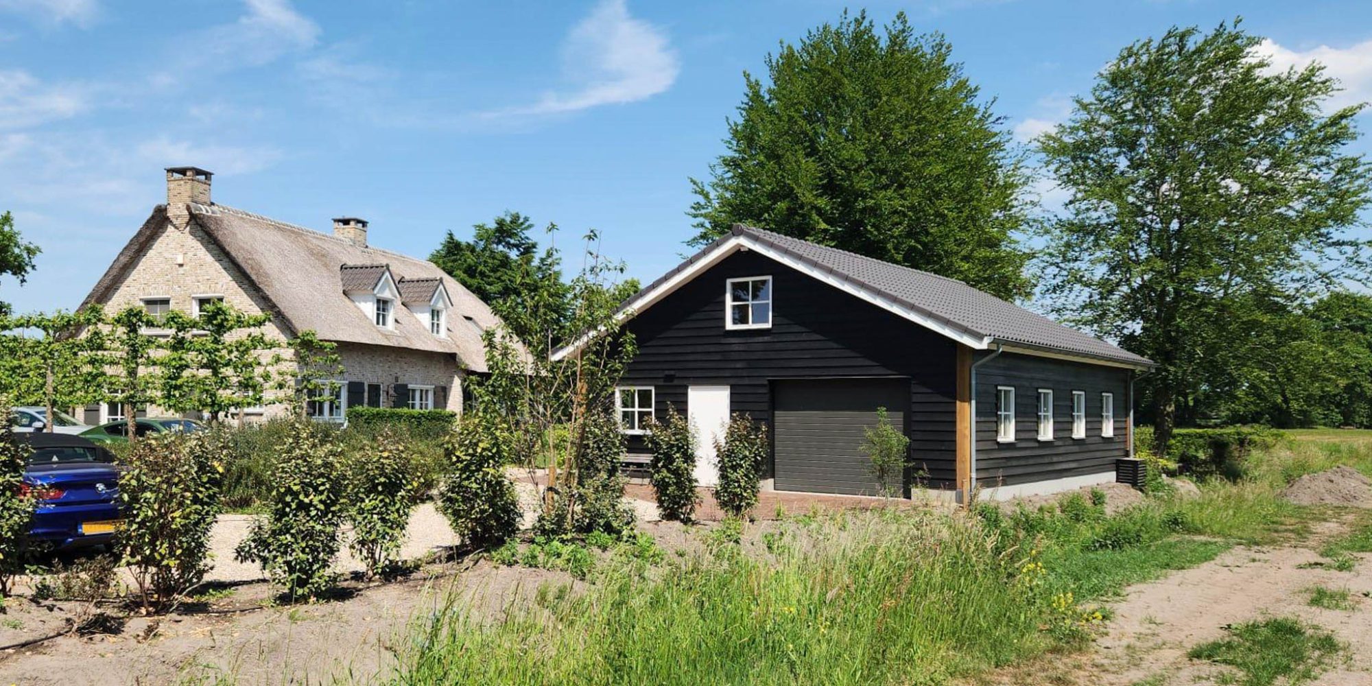 houten-schuur-bouwen-zwart