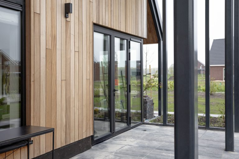 1. Ga voor duurzame bouwmaterialen zoals hout