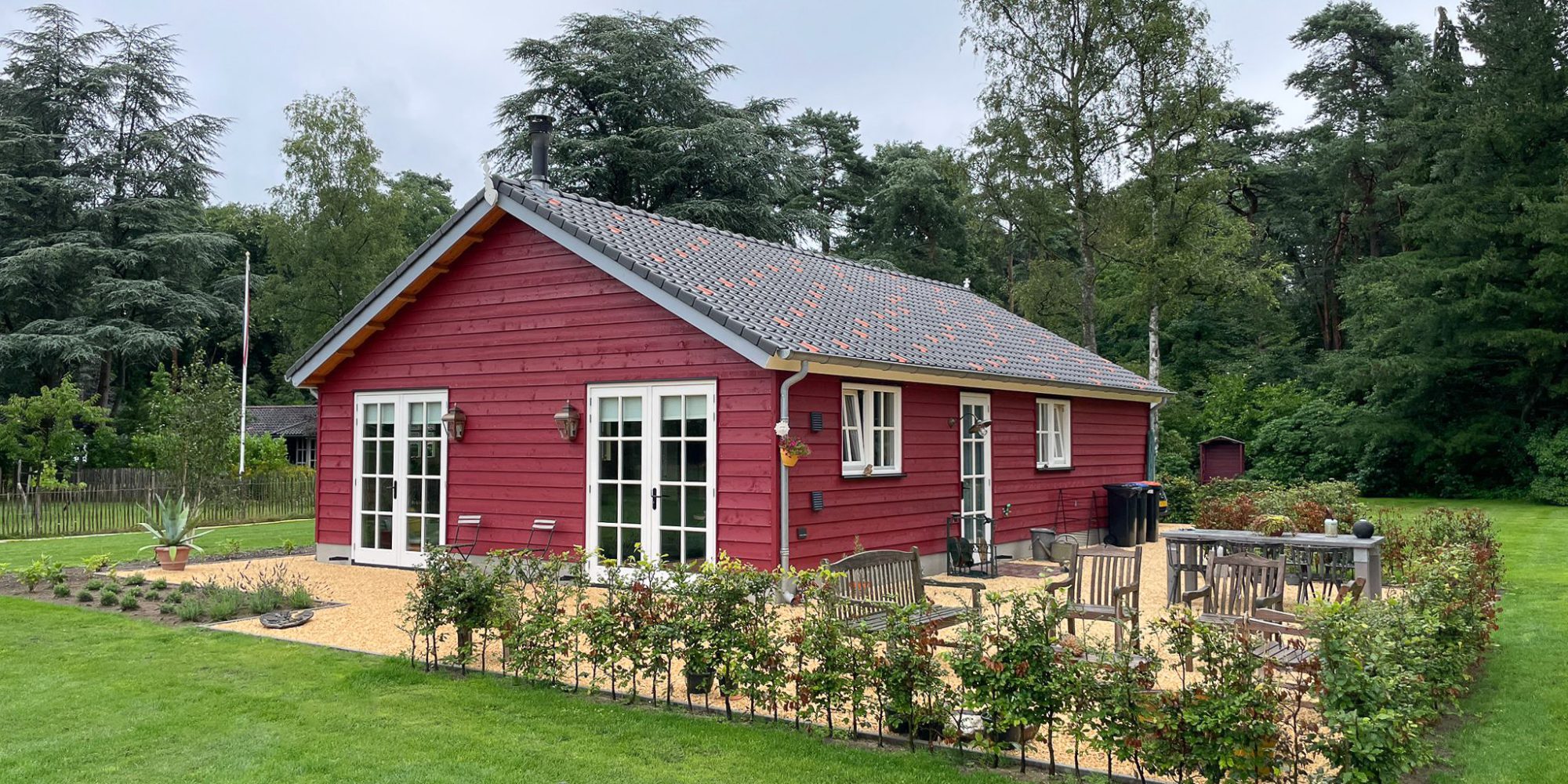 houten-mantelzorgwoning-rood
