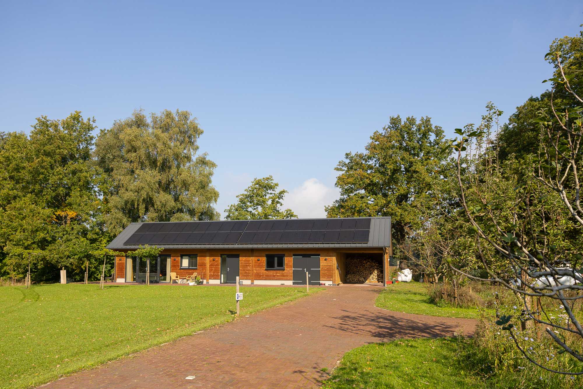 afbeeldingSchuur met overkapping Amerongen