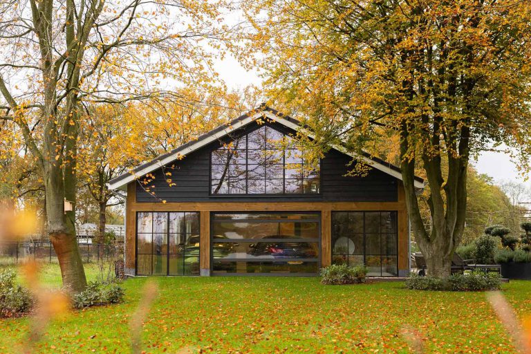 Houten overkapping met berging