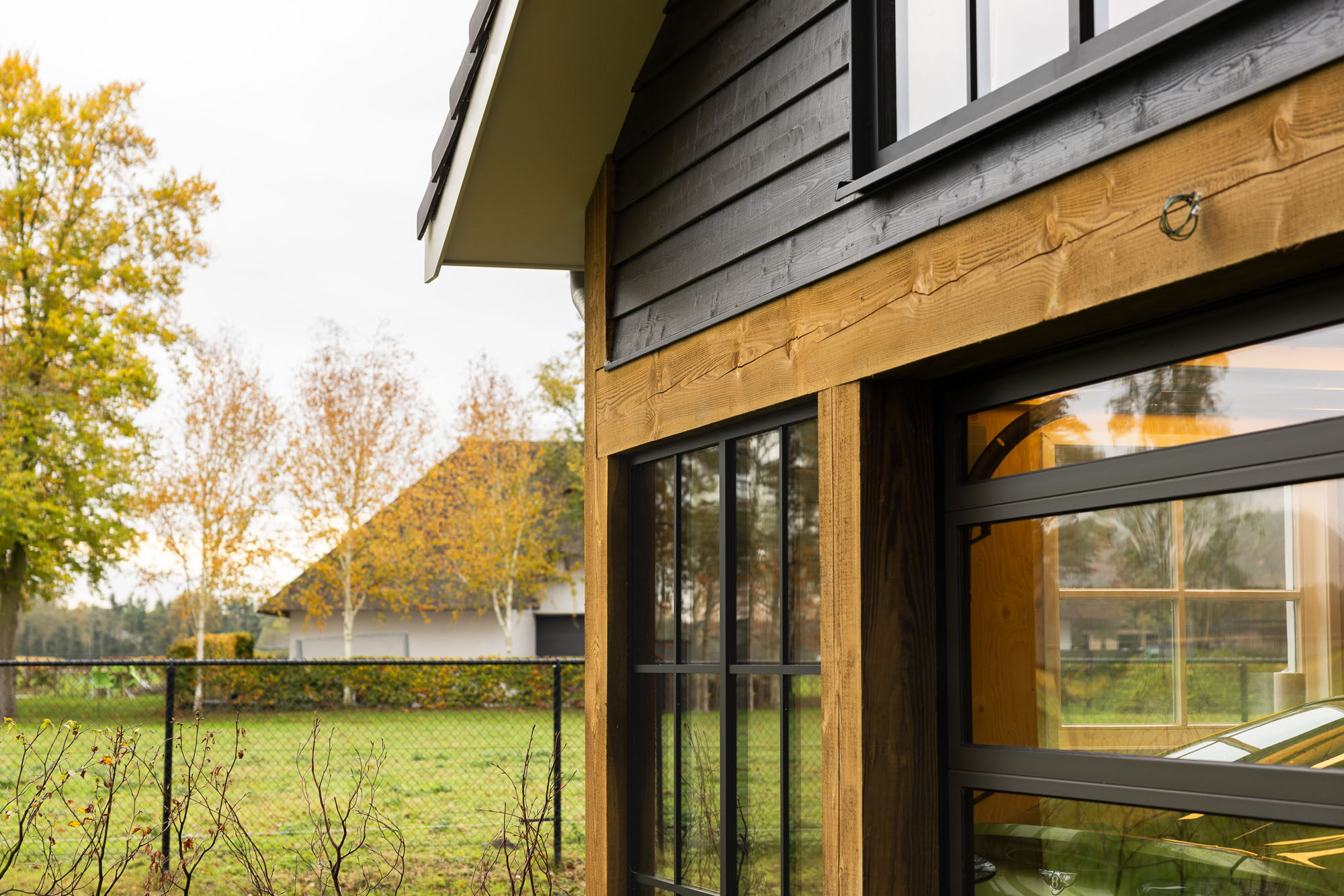 afbeeldingSchuur met overkapping Haren