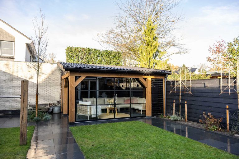 Luxe houten tuinhuis