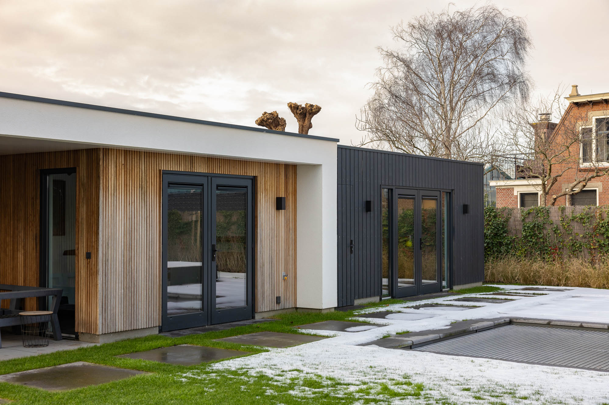 afbeeldingBijgebouw met overkapping Dronten