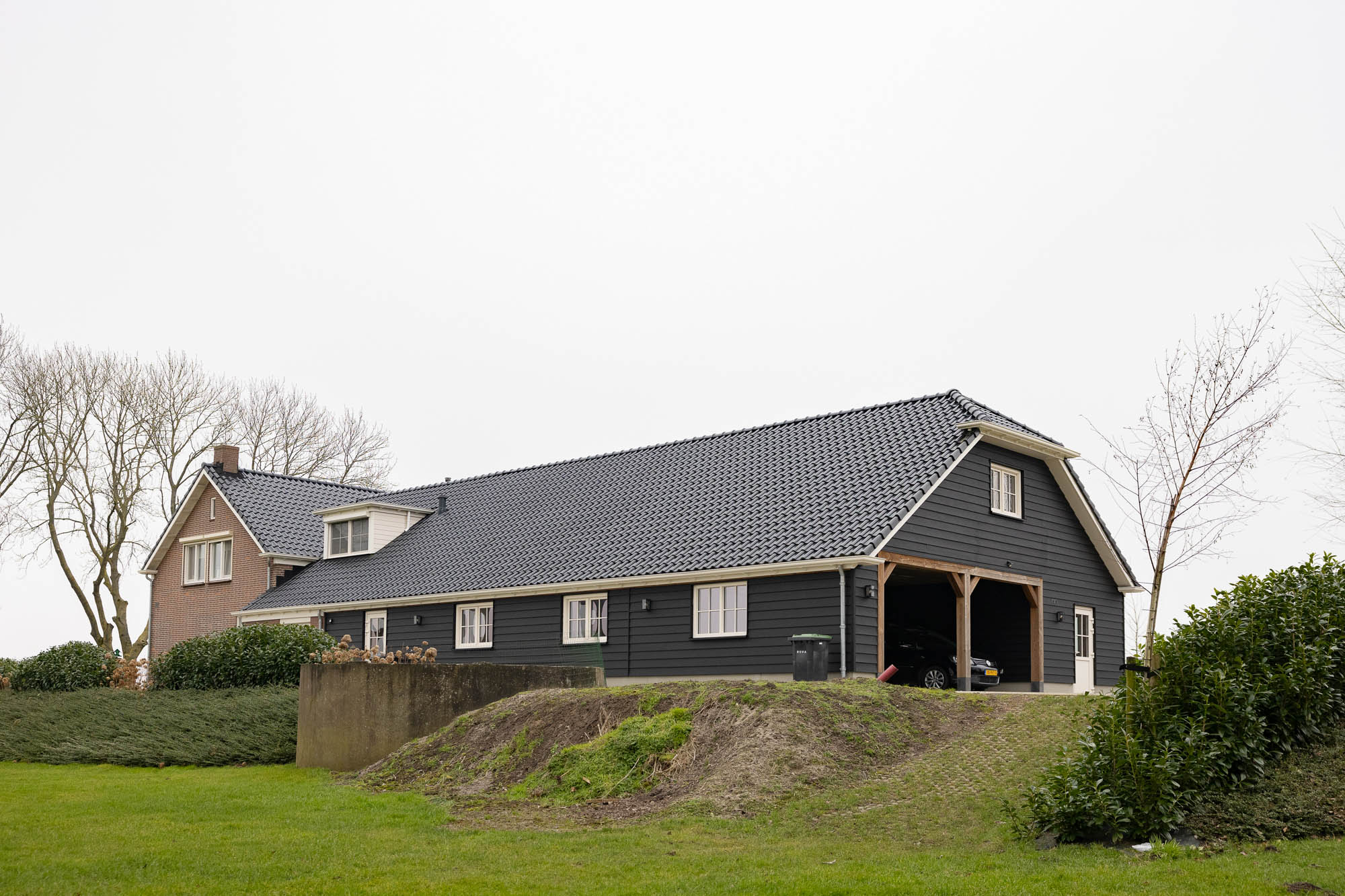 afbeeldingSchuur met overkapping Overveen