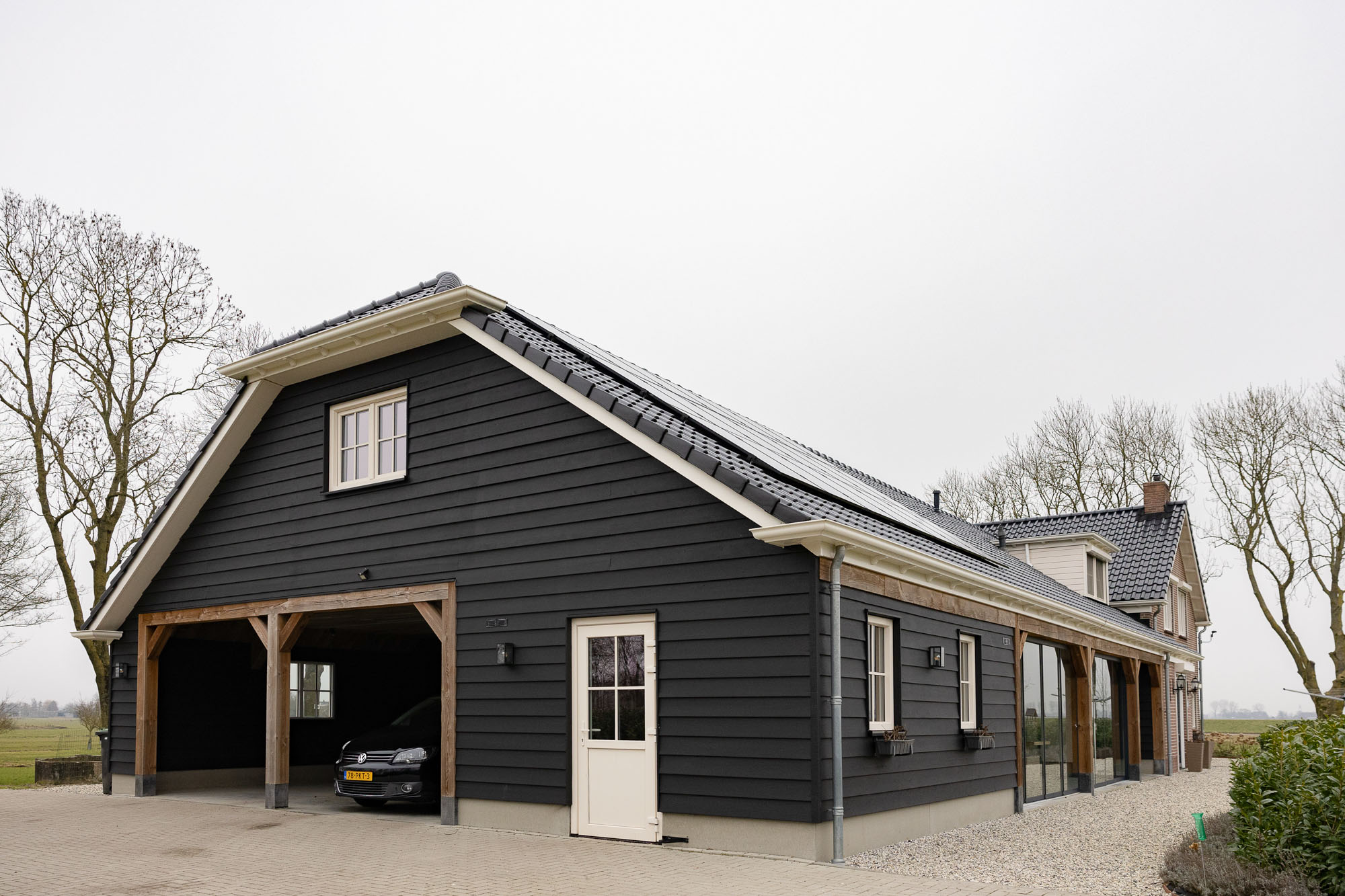 afbeeldingSchuur met overkapping Overveen