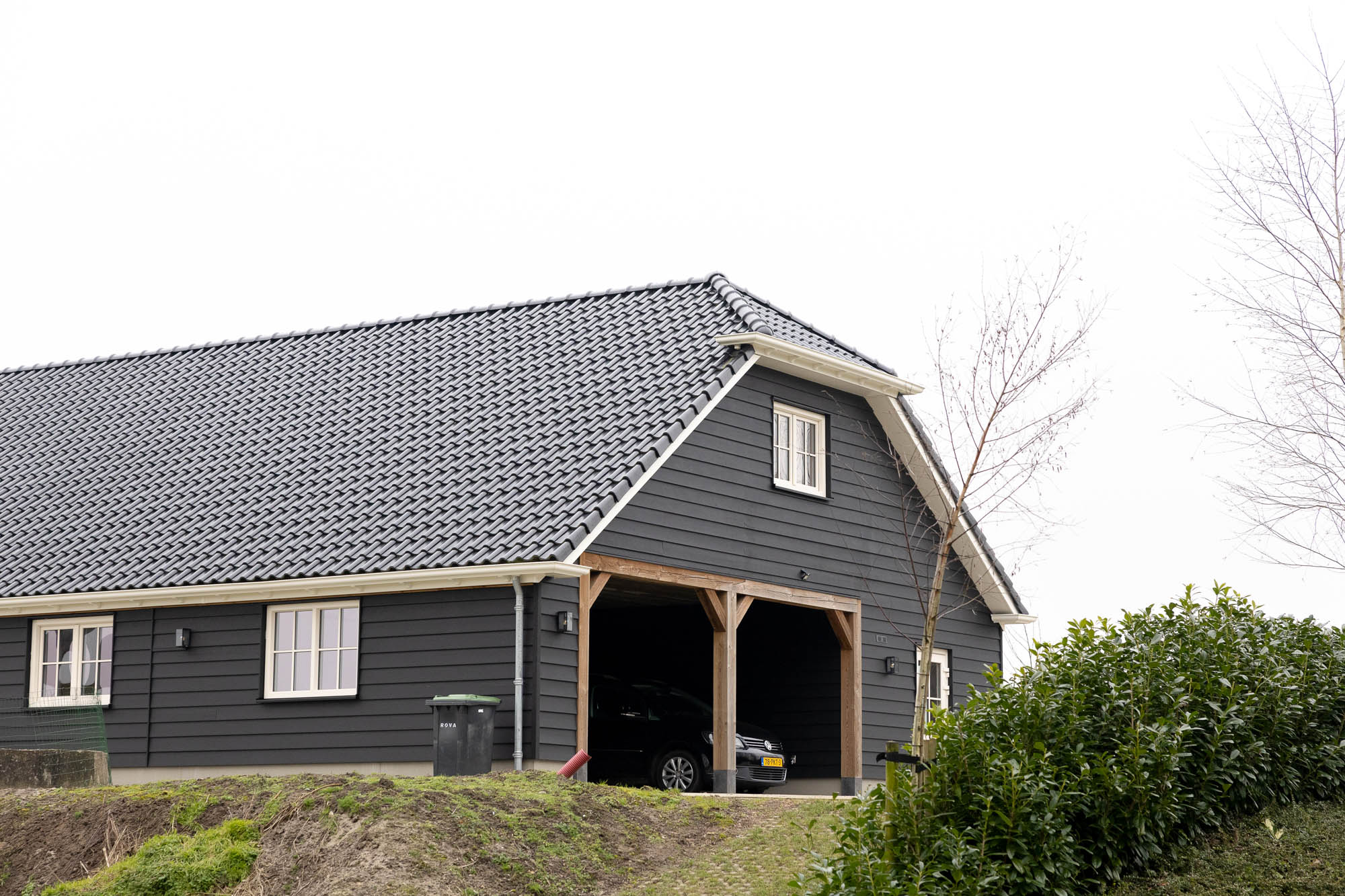 afbeeldingSchuur met overkapping Overveen