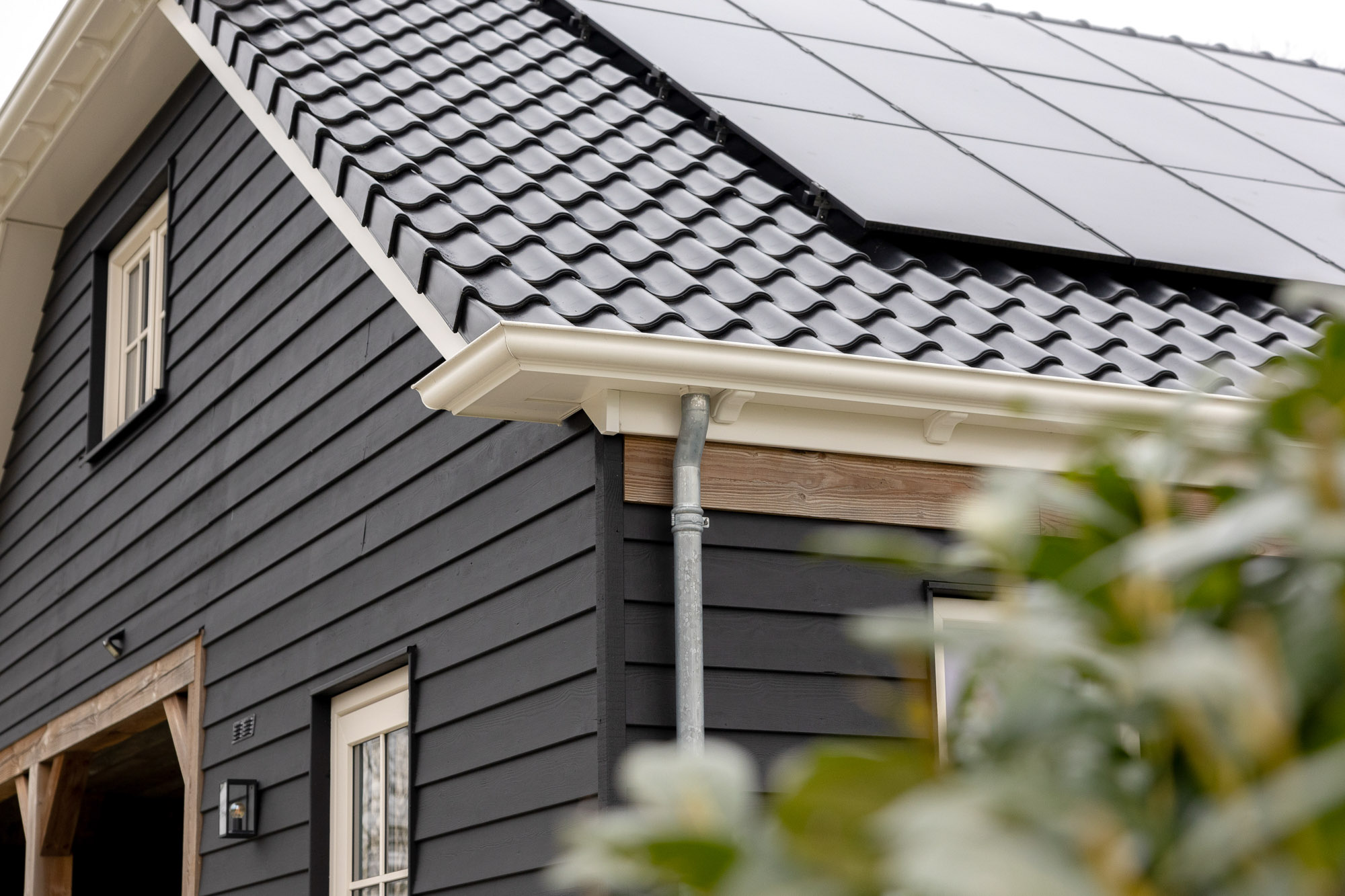 afbeeldingSchuur met overkapping Overveen