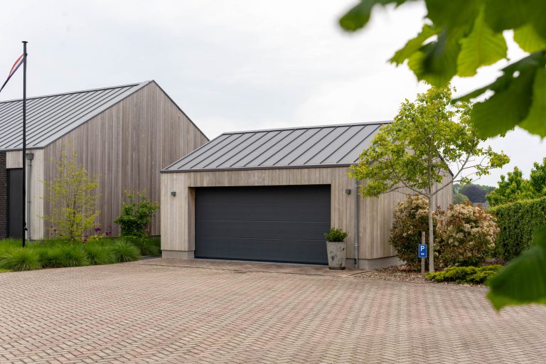 Eiken bijgebouw