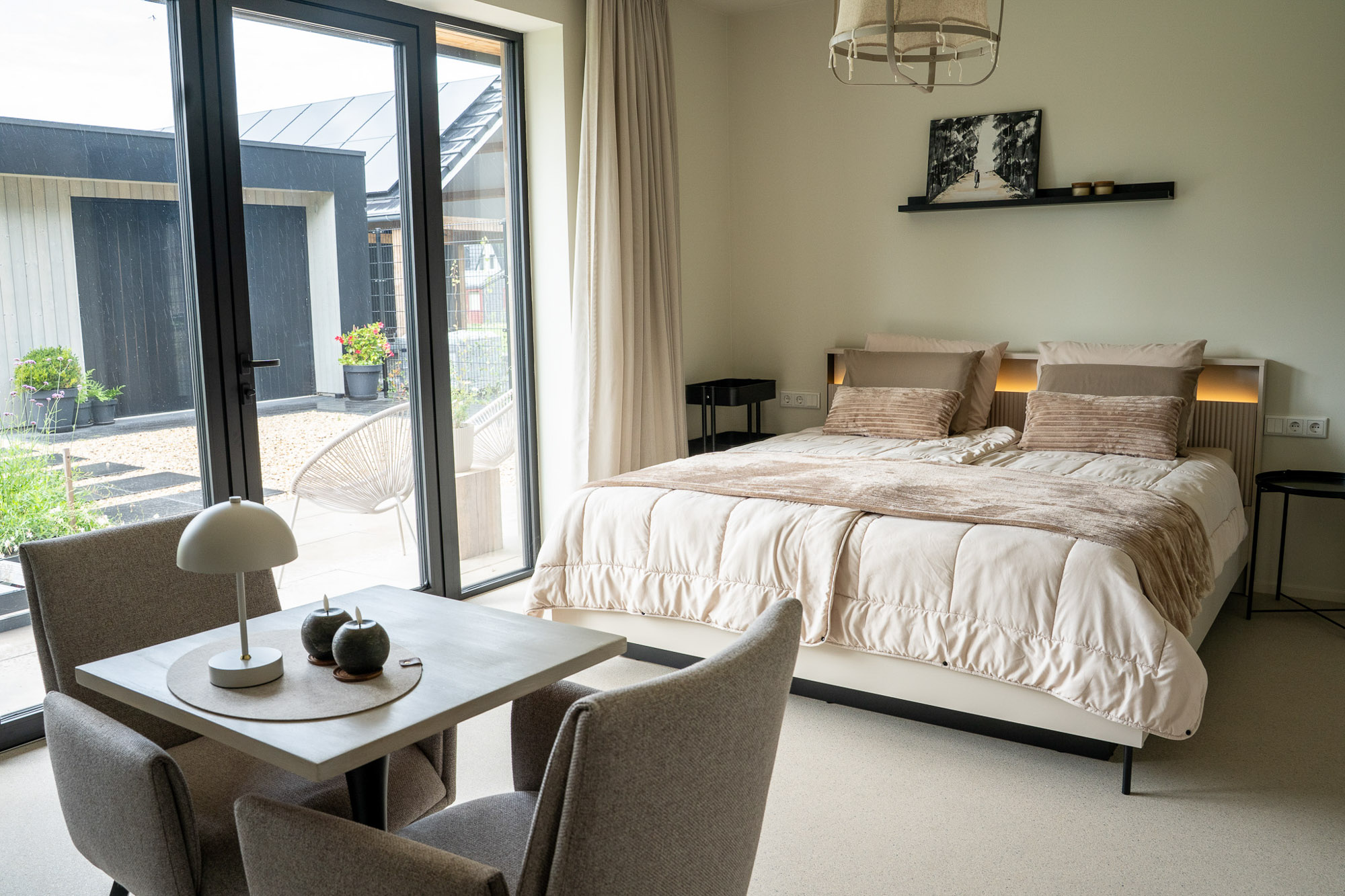 slaapkamer-in-houten-huis